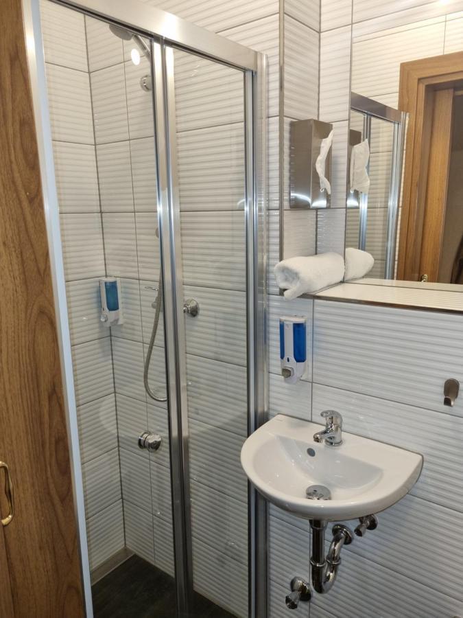 Hotel Pasa Paradies Kostenlose Parkplaetze Ханау-на-Майне Экстерьер фото